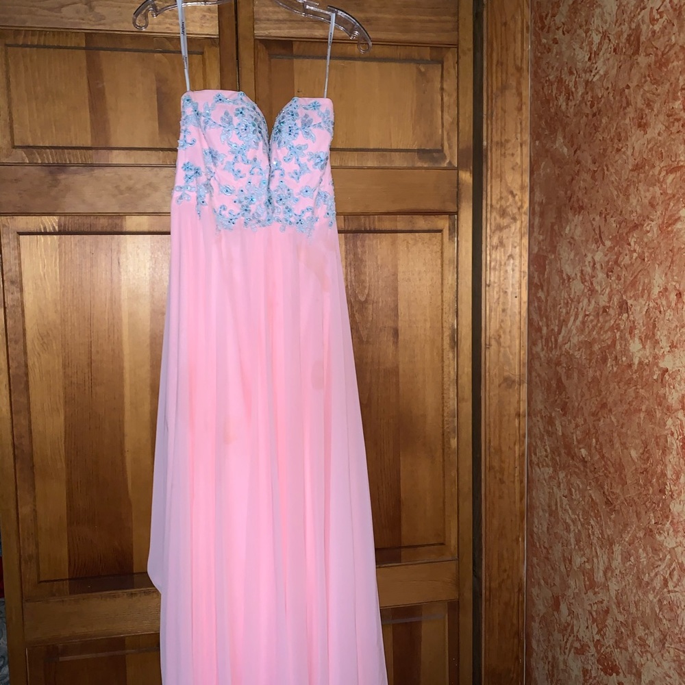 Prom dress - Picture 4 of 4